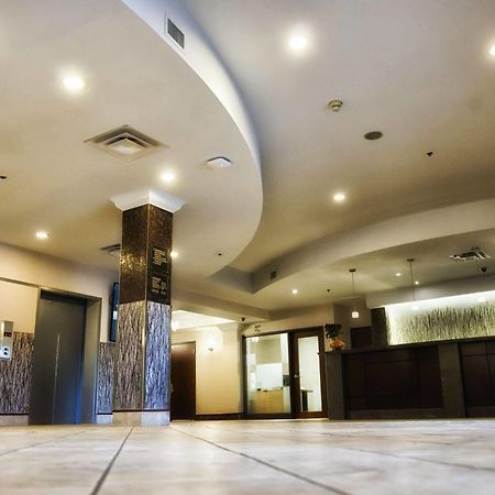 Hampton Inn By Hilton Winnipeg Downtown Экстерьер фото
