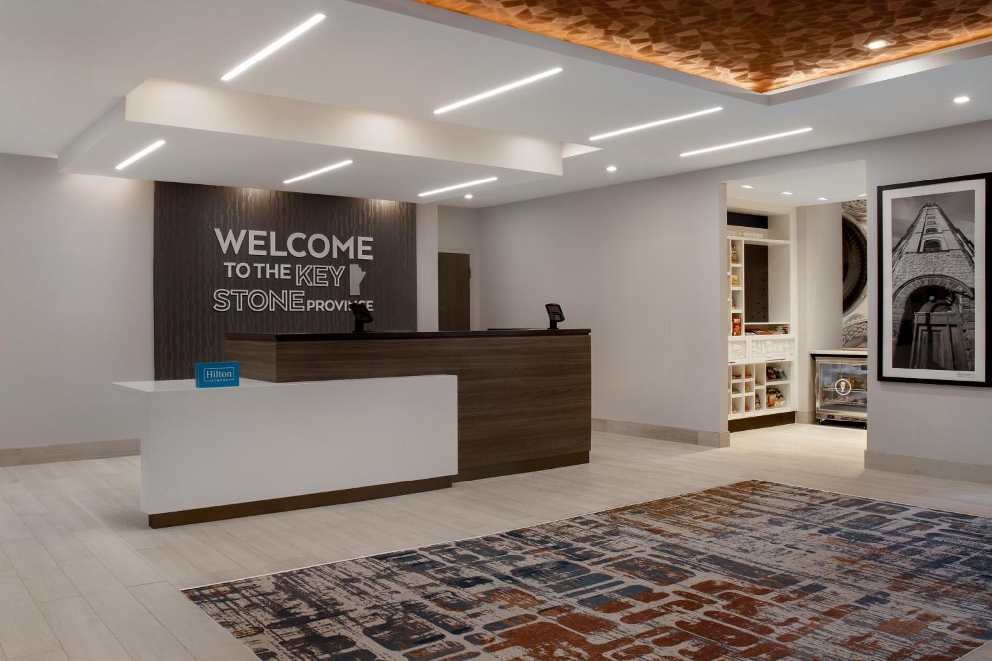 Hampton Inn By Hilton Winnipeg Downtown Экстерьер фото