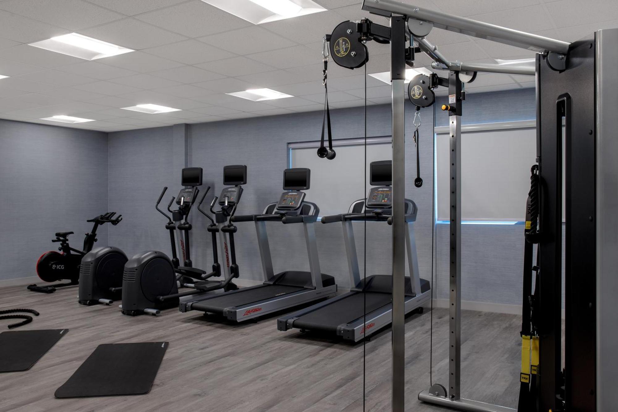Hampton Inn By Hilton Winnipeg Downtown Экстерьер фото